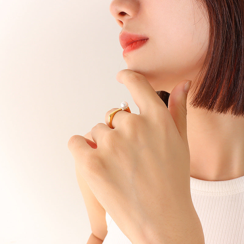 Retro Fashion Elegant Pearl Ring