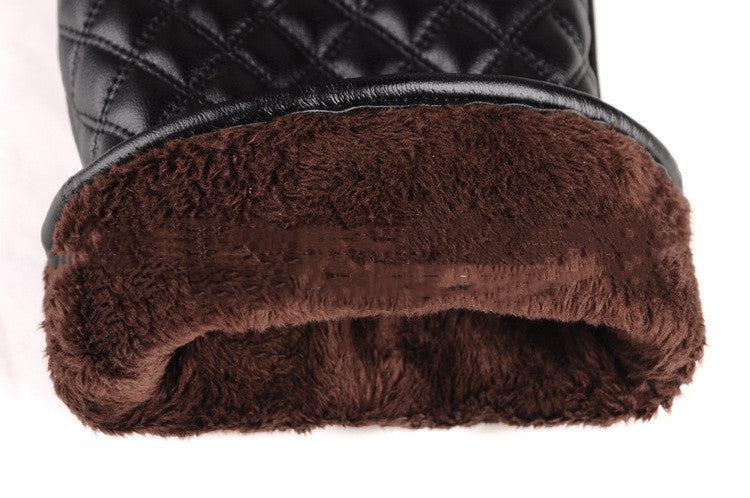 Simulation Leather Embroidered Glove Touch Screen Plus Drive Tram