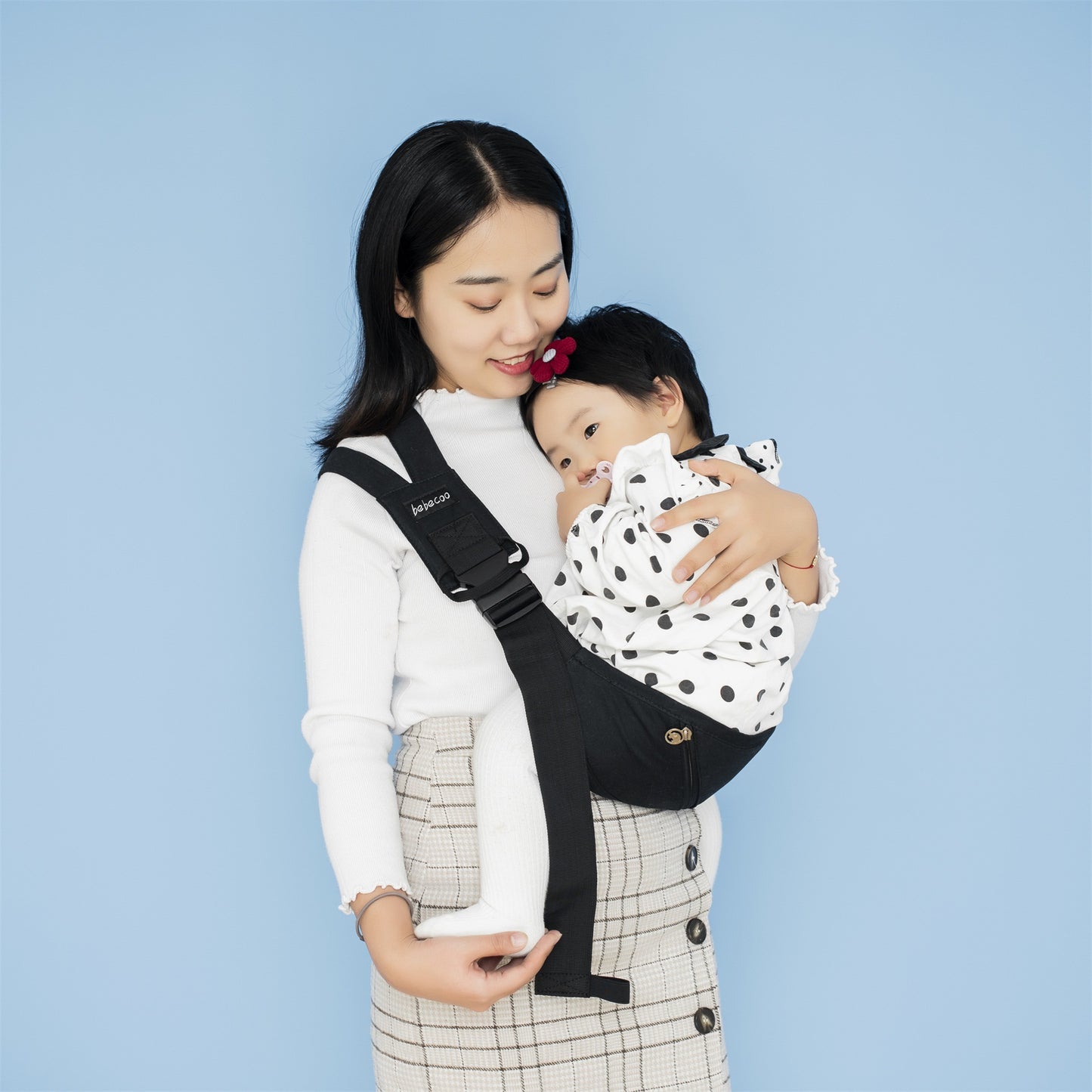 One-Shoulder Baby Crossbody Hug With Front Hug