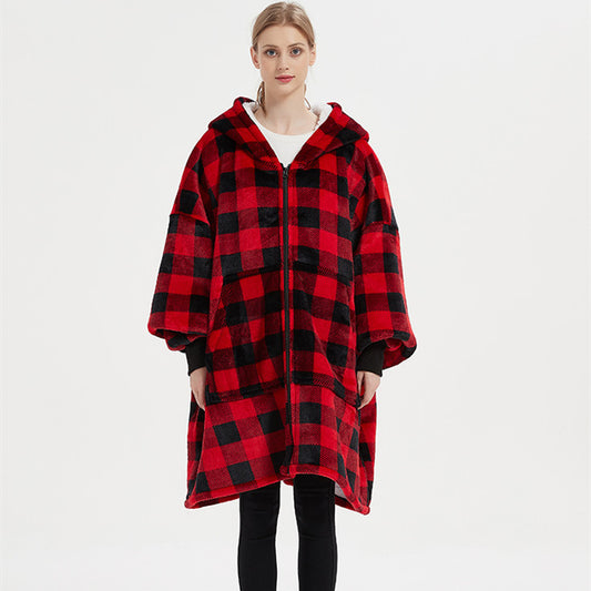 Medium Length Flannel Pajamas Can Be Worn Outside