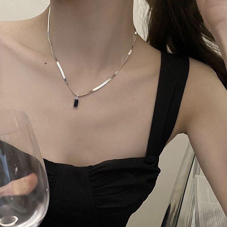 Ins Girl Special-interest Design Color Rhinestone Snake Bones Chain