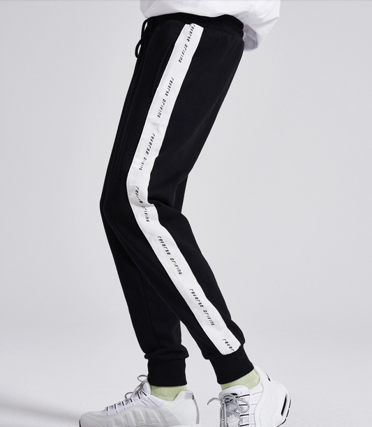 Casual pants men winter pants feet Korean version of the beam feet pants plus velvet pants sports men's pants