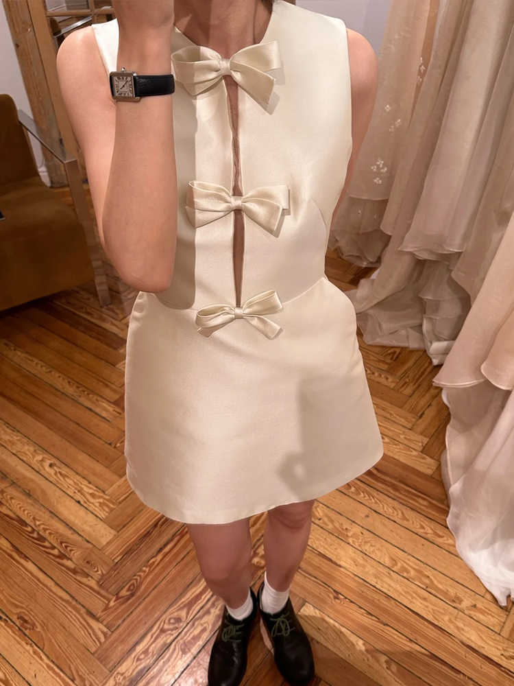 Light Wedding Dress Satin Bride Engagement Gown Dress