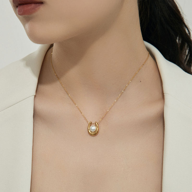 U-shaped Pearl French Titanium Steel Simple High Sense
