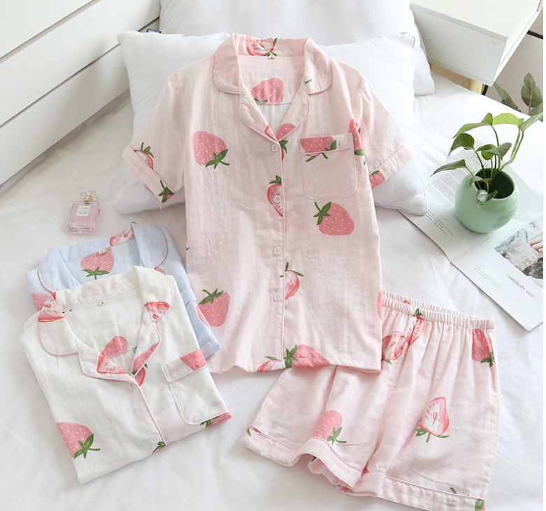 Big Strawberry Gauze Pajamas Women